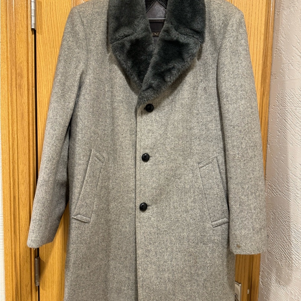 Gleneagles men’s wool winter dress coat with faux fur collar